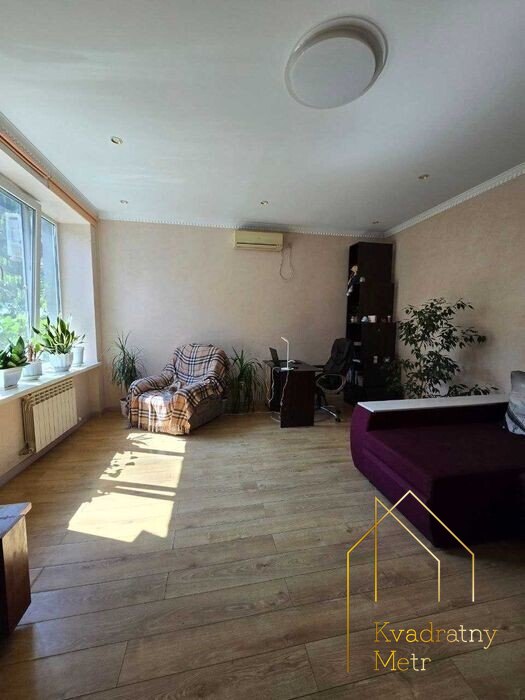 4-кімн зі своїм індив. газовим опаленням! вул. Ген. Бочарова! — фото 1