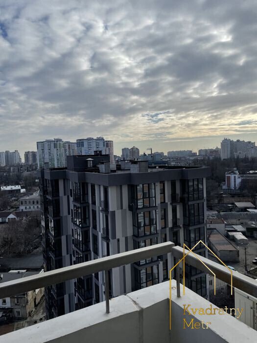 ТОП! ЖК Бісквітний! Центр! 1-кімн з новим ремонтом! 2-конт газовий котел! — фото 8