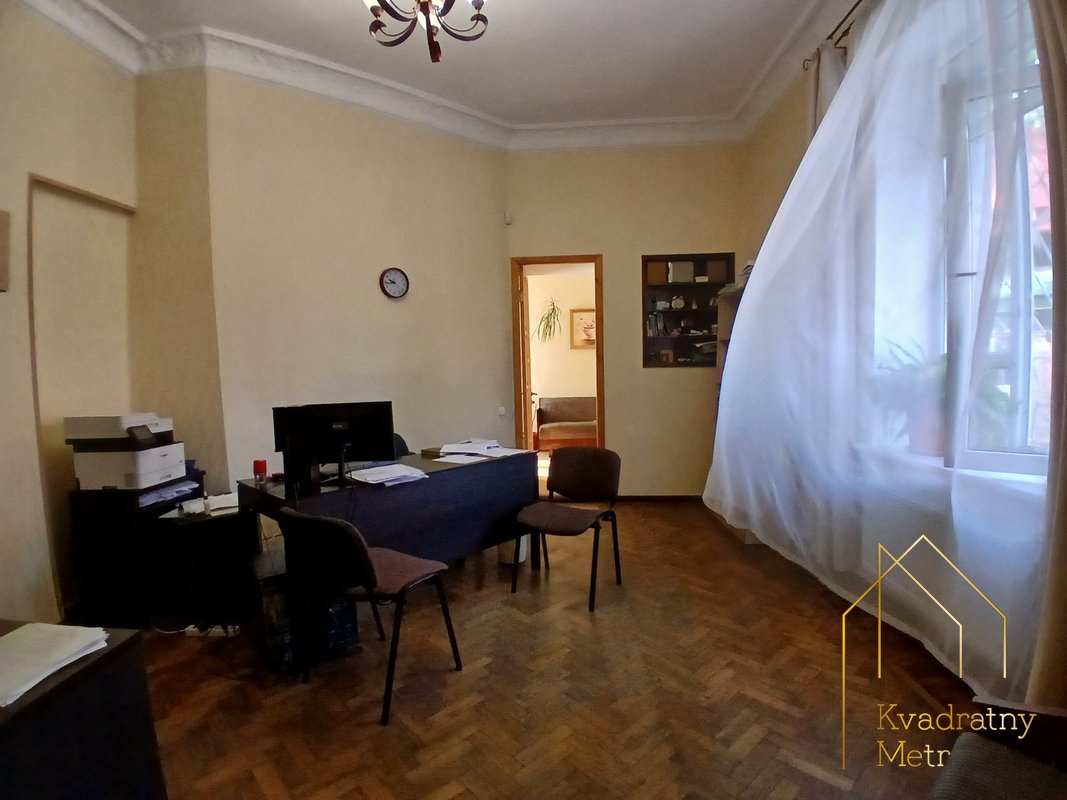 ТОП ЛОКАЦІЯ!! Індивідуальне газове опалення!! — фото 1