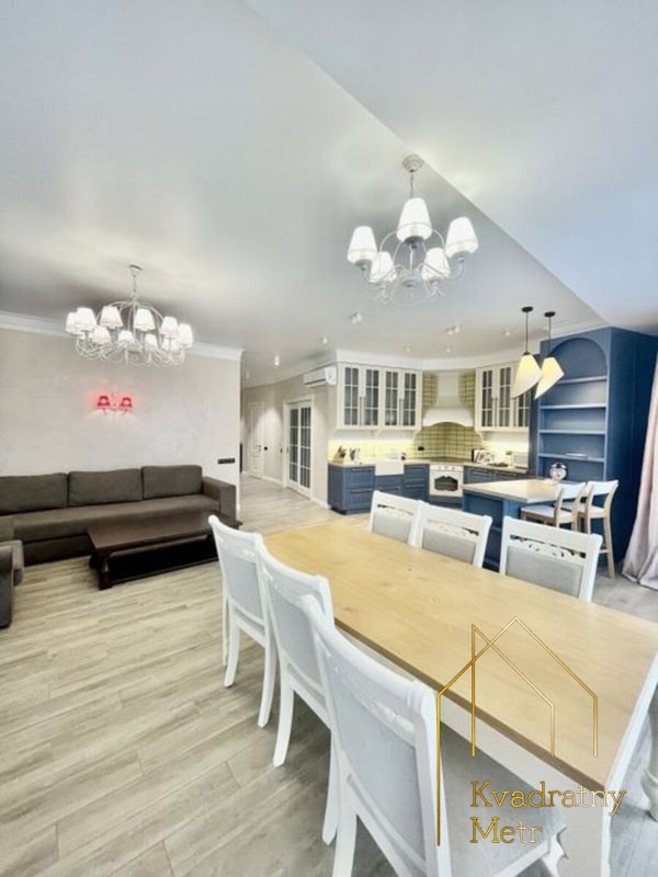 Продам 3 комн. квартиру в ЖК Париж - стиль, комфорт и атмосфера уюта ! — zdjęcie 2