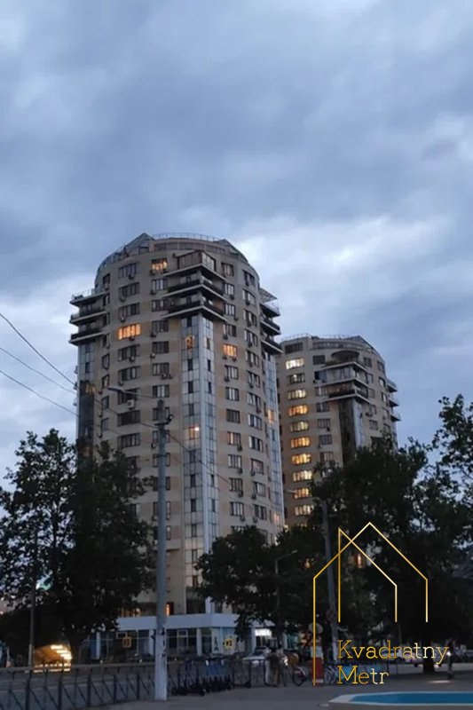 Продам отличную 3 ком. квартиру на проспекте Шевченко! ТОРГ! — фото 11