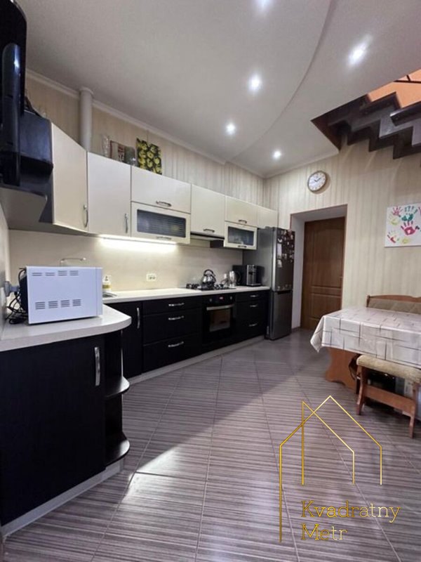 Продам 3-комнат квартиру на земле! ул. Балковская! район автовокзала! — фото 6