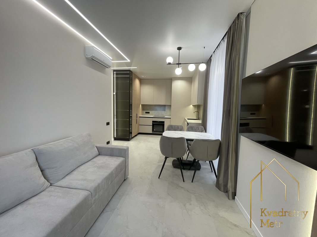 Продам видовую ЖК 'Акрополь-3' 2-ком. квартиру — zdjęcie 5