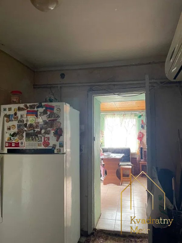 Продам 4-кімнатну квартиру з гаражем — снимка 2